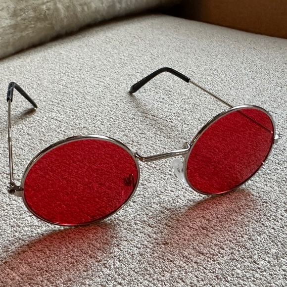 Red Lens Retro Small Round Wire Sunglasses - Picture 1 of 4